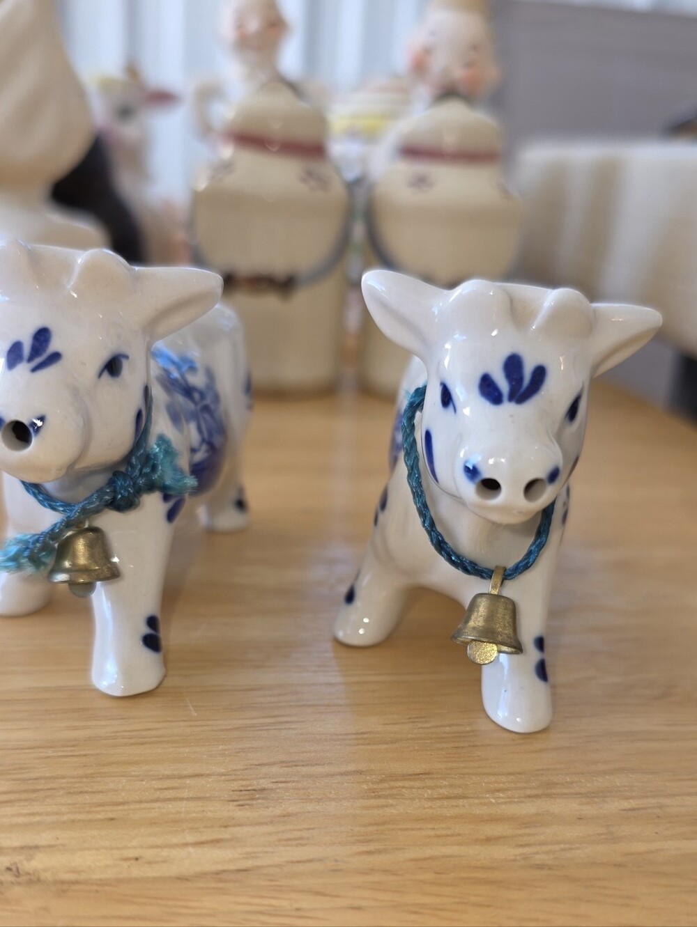 Porcelain VintBlue & White Cow Salt Shakerswith Brass Bell - Decorative Home Art